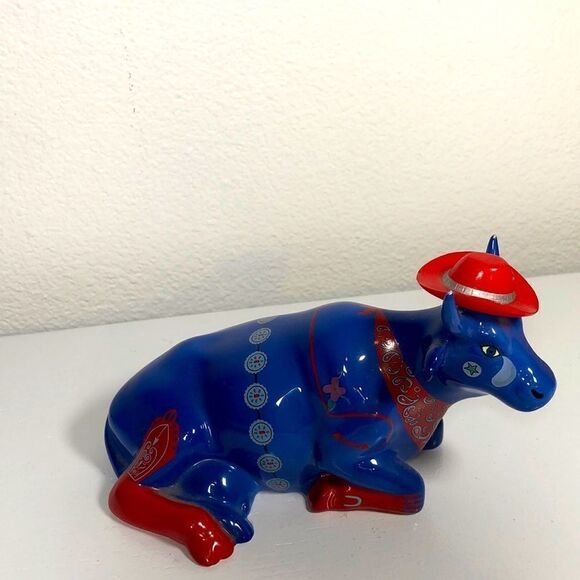 Vintage Cow Parade Even Cowgirls Get the Blues 2001, Red and Blue, item#9180 - Picture 1 of 7